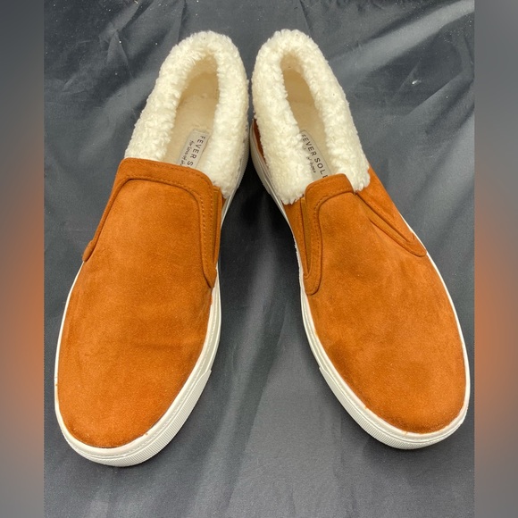 Fever Sole Women’s Rust Faux Suede and Fur Trimmed Slip on Sneakers. Size 8.5 - Picture 2 of 4